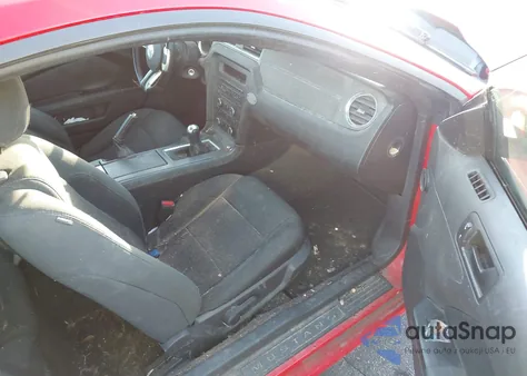 2014 Ford Mustang V6 from USA, damaged, VIN 1ZVBP8AM6E5209237